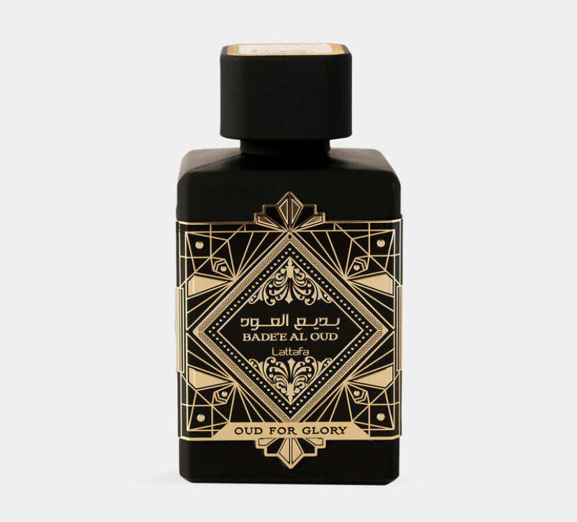 Badee Al Oud Perfume - Aromatic Complex Fragrance for Men
